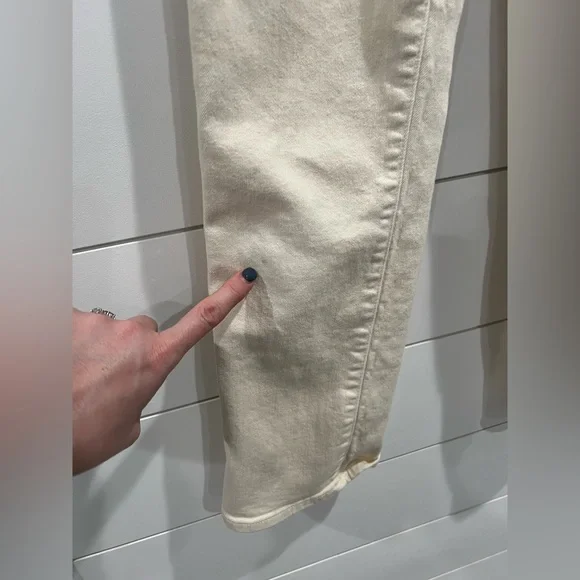 Khaite ivory Benny crop flare jeans - Picture 5 of 10